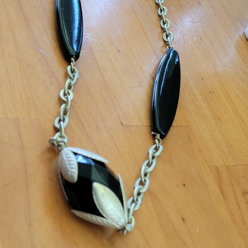 Vintage Black Faceted Resin Leaf Cap Opera Necklace 30" 69g